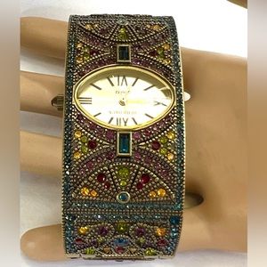 Heidi Daus Vintage/new cuff Swarovski crystals bracelet watch in original box